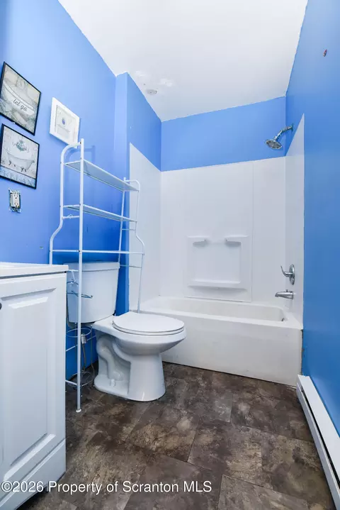 2 Ferguson Pl, Dunmore, PA 18509 photo 15