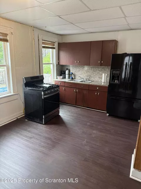 2 Ferguson Pl, Dunmore, PA 18509 photo 13