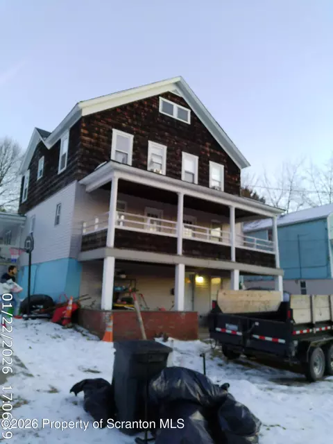29 Rittenhouse St, Simpson, PA 18407