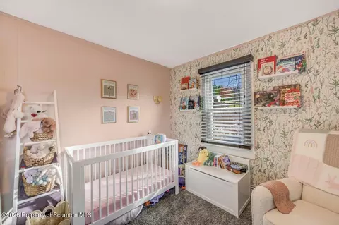 Bedroom - 35 E Franklin St, Shavertown, PA 18708 photo 6 of 10