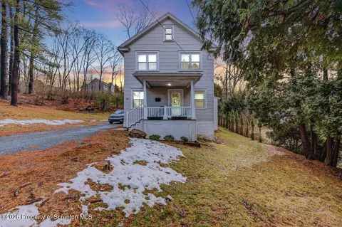 35 E Franklin St, Shavertown, PA 18708