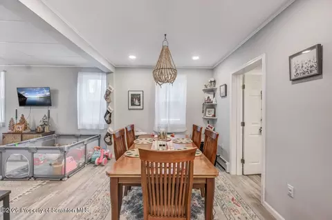 Dining - 35 E Franklin St, Shavertown, PA 18708 photo 3 of 5