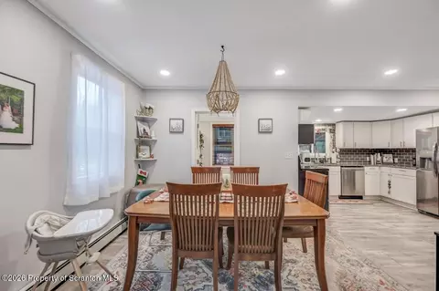 Dining - 35 E Franklin St, Shavertown, PA 18708 photo 1 of 5
