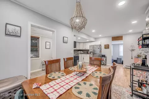 Dining - 35 E Franklin St, Shavertown, PA 18708 photo 2 of 5