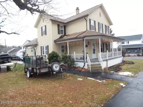 413 Delaware St, Jessup, PA 18434