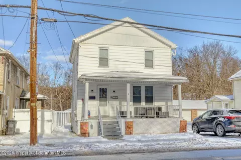 1141 S Main St, Old Forge, PA 18518