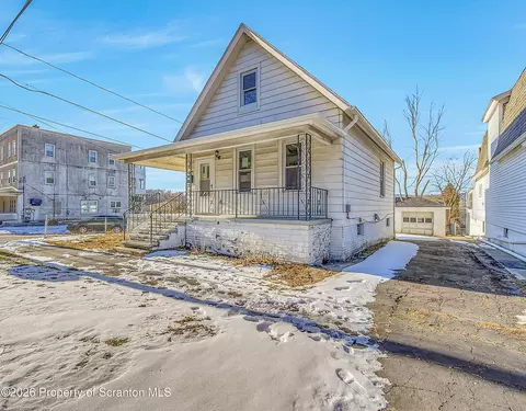 1030 Meadow Ave, Scranton, PA 18505