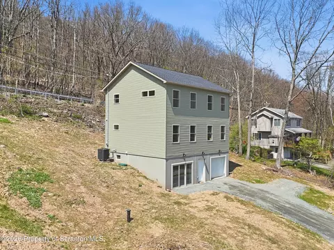 7 12 Lakeview Dr, Tunkhannock, PA 18657