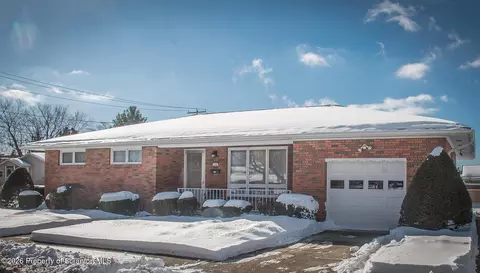 606 Warner St, Scranton, PA 18505