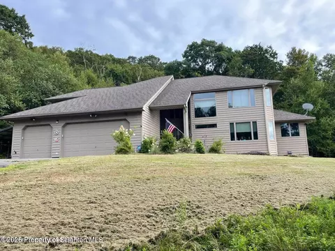 198 Bella Vista Dr, Mountain Top, PA 18707