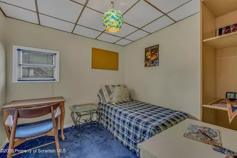 Bedroom - 1114 Springbrook Ave, Moosic, PA 18507 photo 2 of 7