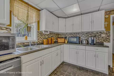 Kitchen - 1114 Springbrook Ave, Moosic, PA 18507 photo 1 of 5