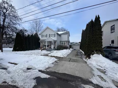 122 Powell Ave, Jessup, PA 18434