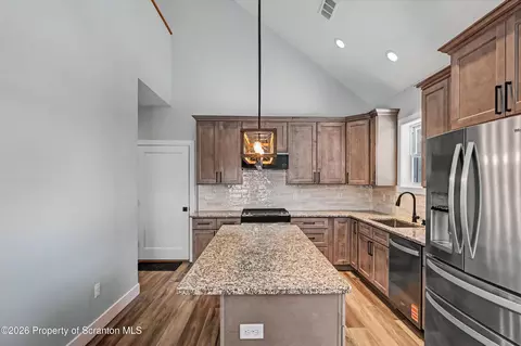 Kitchen - 115 E Pine St, Dunmore, PA 18512 photo 4 of 4