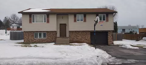 10 Karin Dr, Tunkhannock, PA 18657