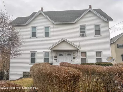 640 S 642 S Blakely St, Dunmore, PA 18510