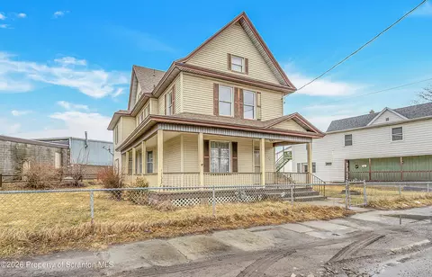 905 Albright Ave, Scranton, PA 18508