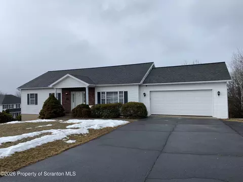 1303 Ridgewood Ave, Scranton, PA 18505
