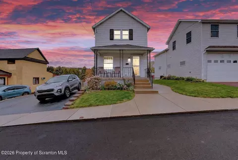519 Clark St, Throop, PA 18512