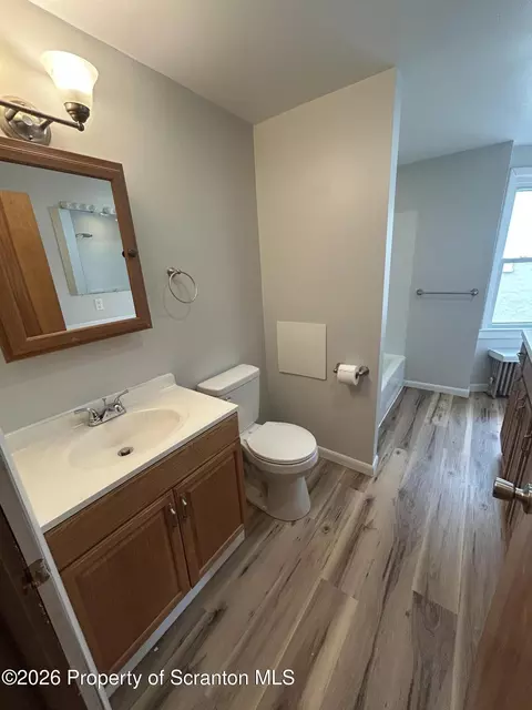 Bath - 415 Susquehanna Ave, Olyphant, PA 18447 photo 1 of 4