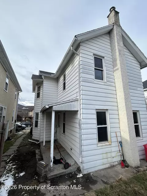 Exterior - 415 Susquehanna Ave, Olyphant, PA 18447 photo 4 of 5