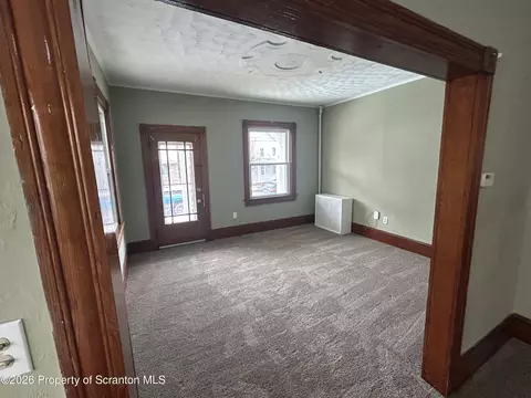 Living - 415 Susquehanna Ave, Olyphant, PA 18447 photo 1 of 6
