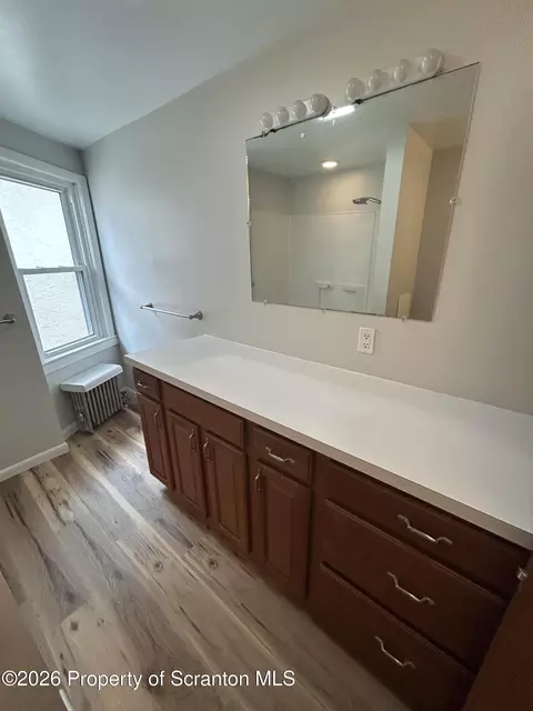 Bath - 415 Susquehanna Ave, Olyphant, PA 18447 photo 2 of 4