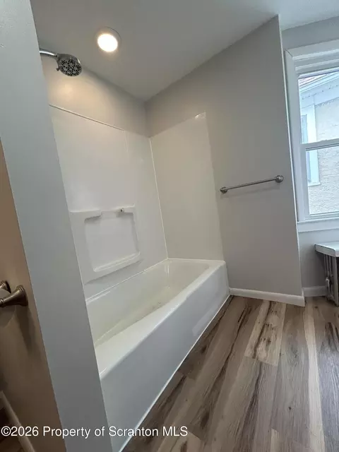 Bath - 415 Susquehanna Ave, Olyphant, PA 18447 photo 4 of 4