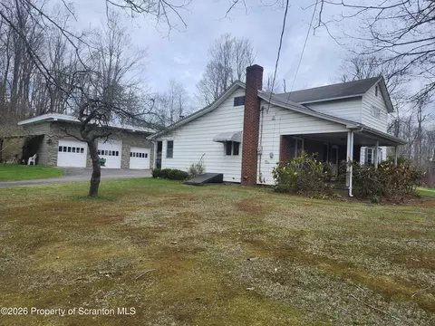 691 Madisonville Rd, Madison Township, PA 18444