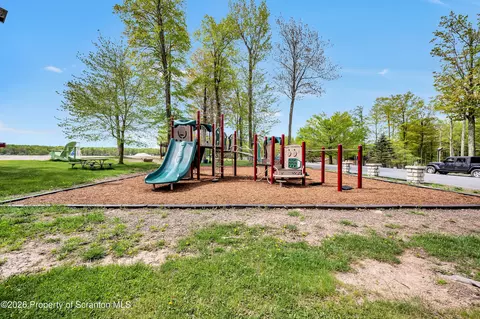 116 Explorer Path, Covington Twp, PA 18424 photo 27