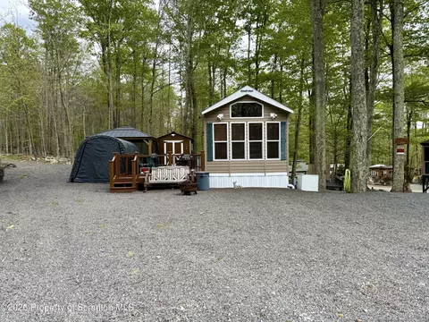 116 Explorer Path, Covington Twp, PA 18424