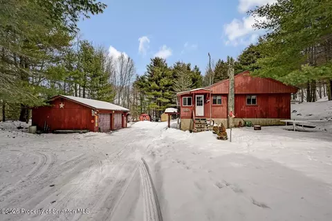 31153113 Chip Path, Gouldsboro, PA 18424