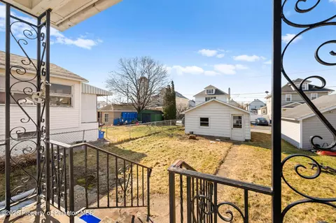 Exterior - 649 E Lackawanna Ave, Olyphant, PA 18447 photo 1 of 3