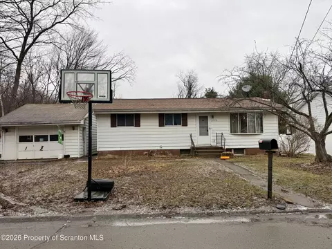 2712 Lafayette St, Scranton, PA 18504