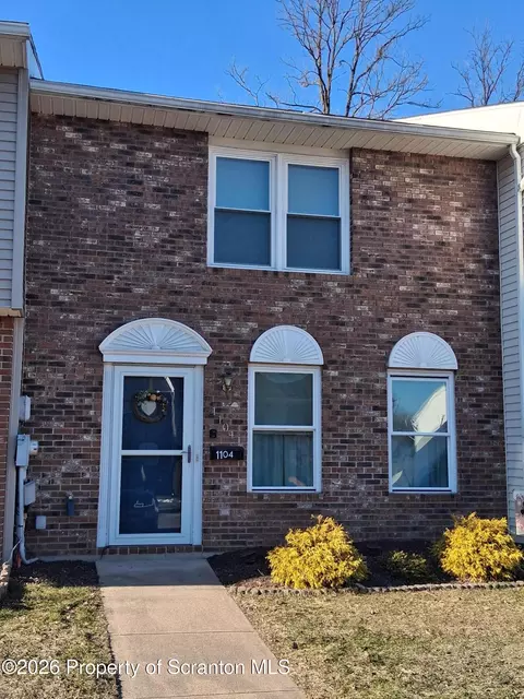 1104 Chicory Ct, Exeter, PA 18643