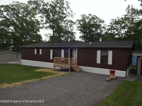 16 Hi-view Dr, Jefferson Twp, PA 18436