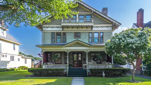 1012 Sunset St, Scranton, PA 18509