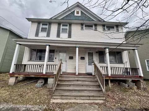 705-707 Jefferson Ave, Jermyn, PA 18433