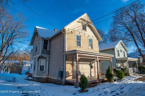 28 Pine St, Tunkhannock, PA 18657