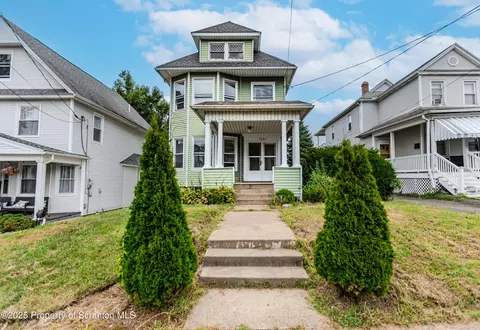 1599 Electric St, Dunmore, PA 18509