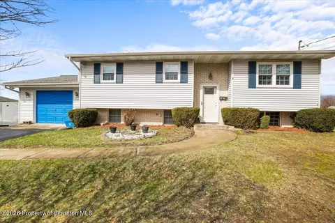 7 Chestnut St, Hughestown, PA 18640