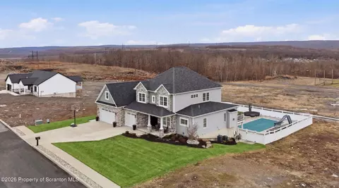 119 Osprey Ln, Archbald, PA 18403