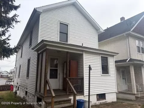 631 Mary St, Dickson City, PA 18519
