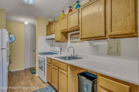 Kitchen - 1603 Summit Pointe Dr, Scranton, PA 18508 photo 3 of 3