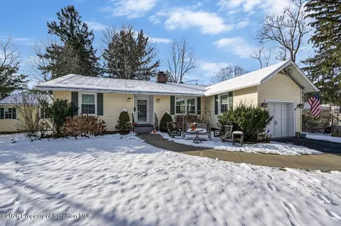507 Glenburn Rd, Clarks Summit, PA 18411
