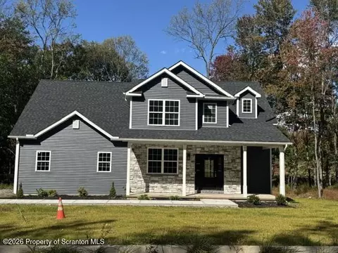 1139 Jamie Dr, Archbald, PA 18403