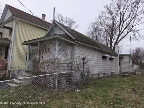 521 Albion St, Scranton, PA 18508