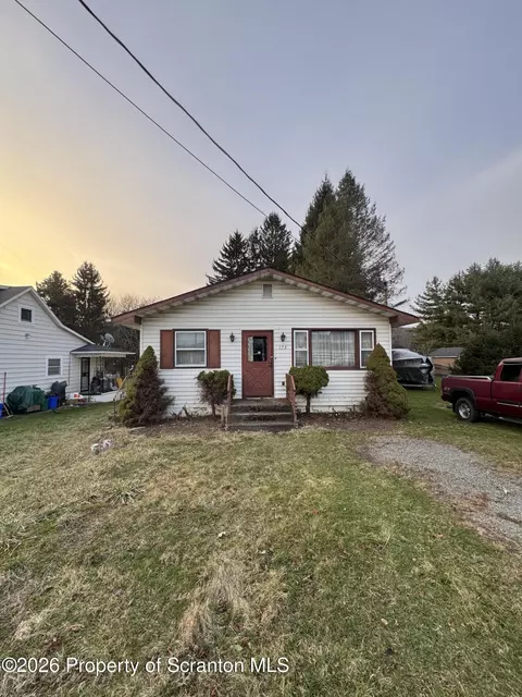 173 S Main St, Archbald, PA 18403