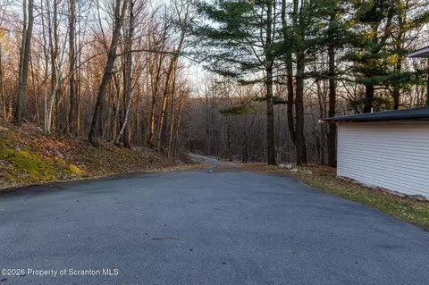 275 Old East End Blvd, Wilkes-barre, PA 18702