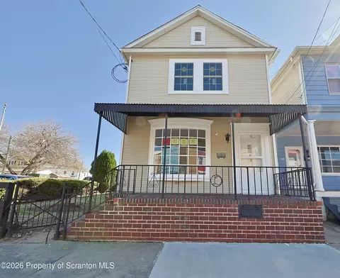 318 W Main St, Plymouth, PA 18651